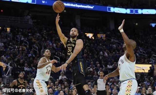 kaiyun sports-紧张刺激：王强最后一秒三分绝杀，场内欢呼！的简单介绍